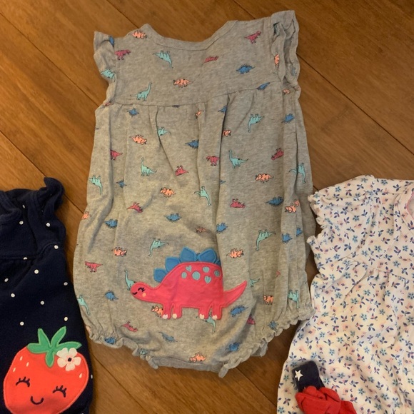 Summer bundle 🍓 🦖 - Picture 2 of 2